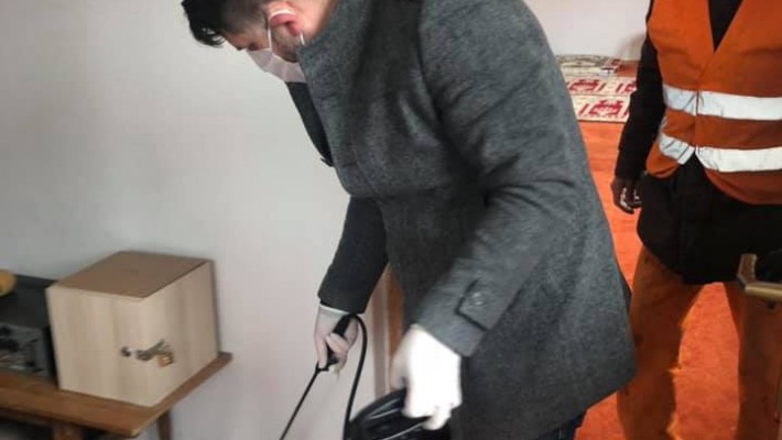 Dezinfektohen Xhamitë në komunën e Sarajit