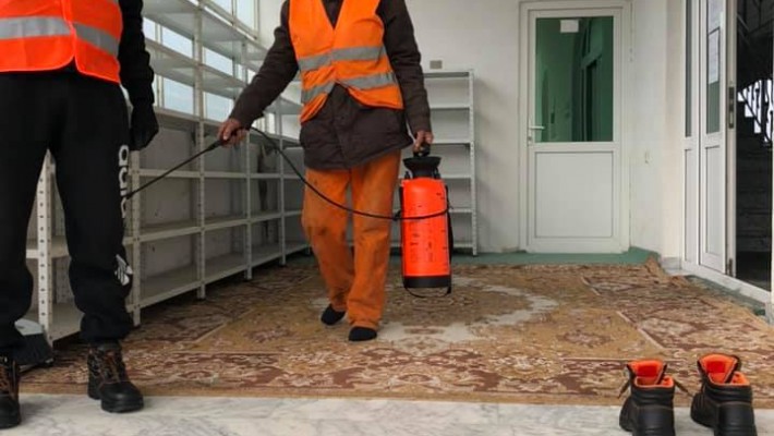 Dezinfektohen Xhamitë në komunën e Sarajit